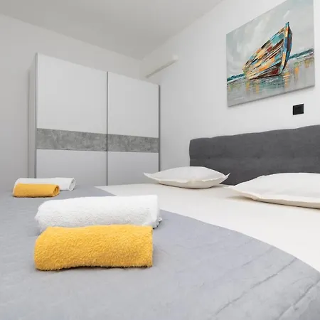 Apartment Viva Split
