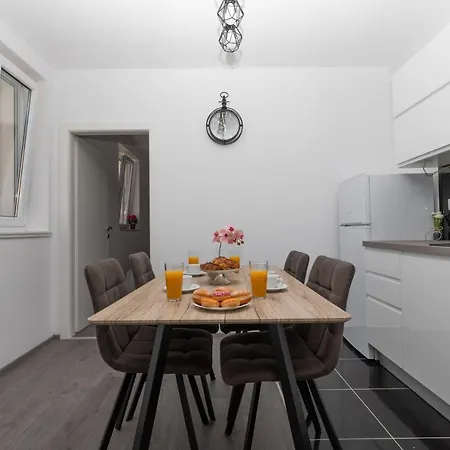 Viva Apartment *